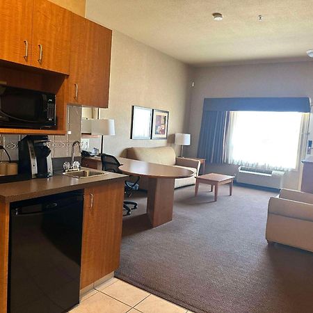 Hotel Clarion Pointe Rimbey Exterior foto