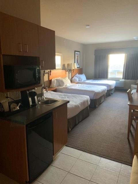 Hotel Clarion Pointe Rimbey Exterior foto
