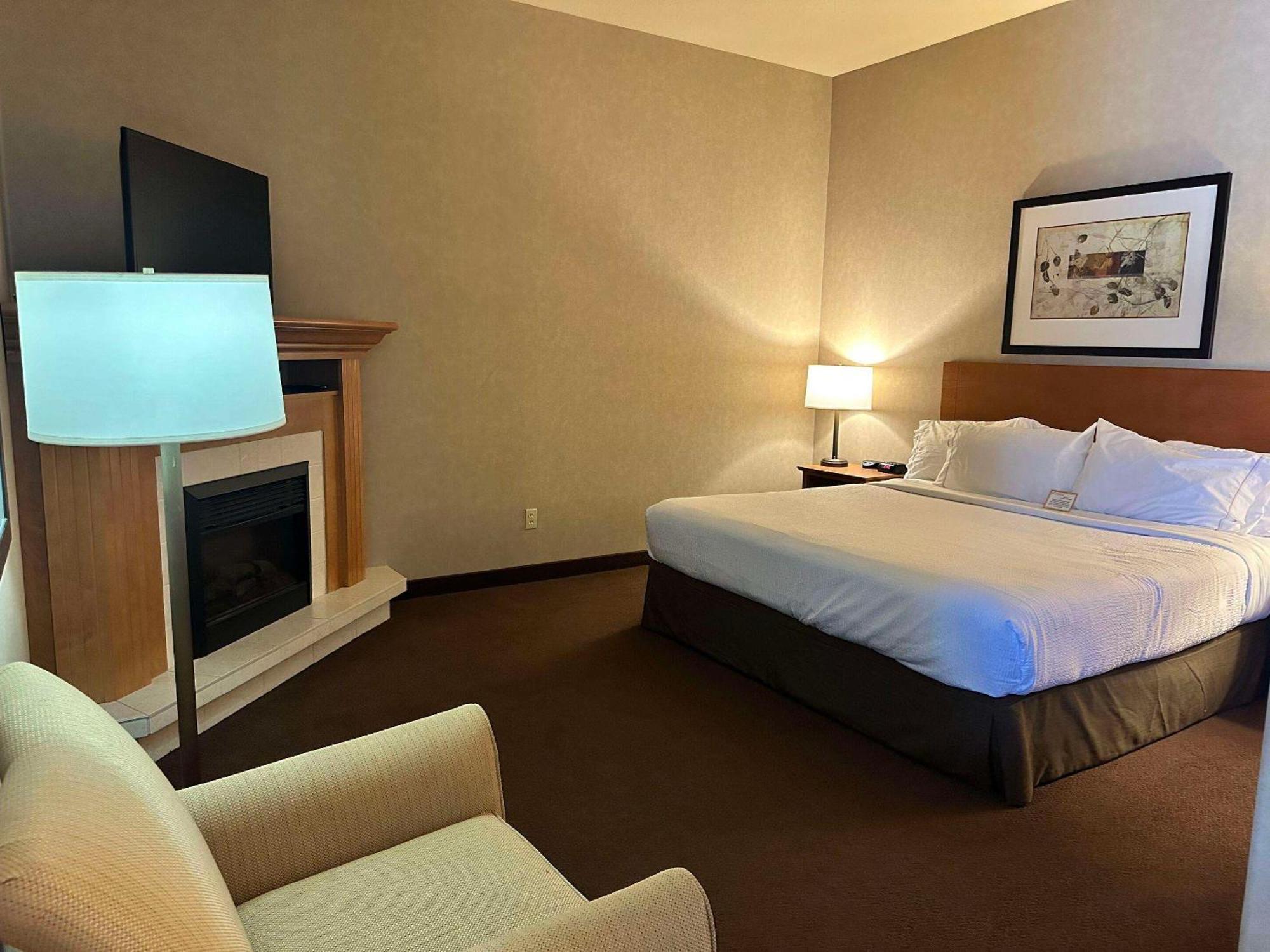 Hotel Clarion Pointe Rimbey Exterior foto