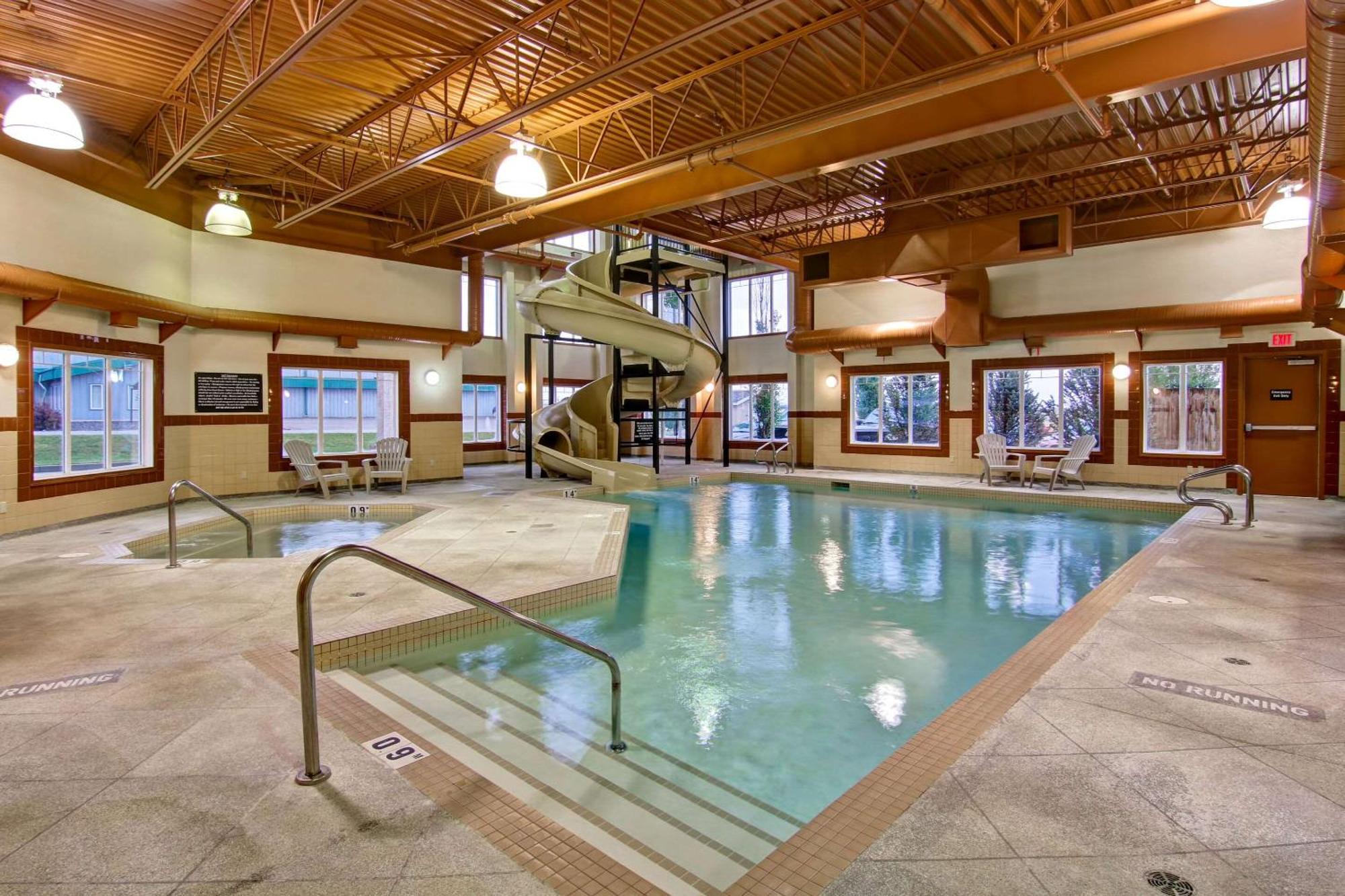 Hotel Clarion Pointe Rimbey Exterior foto
