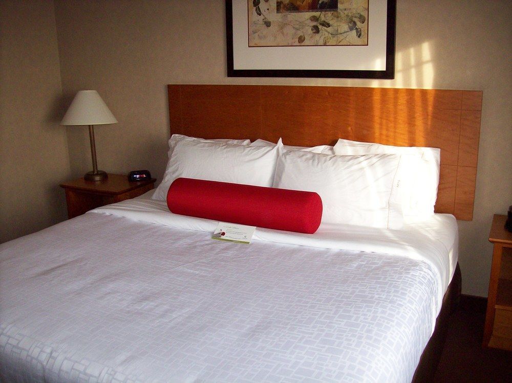 Hotel Clarion Pointe Rimbey Exterior foto