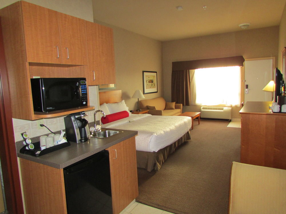 Hotel Clarion Pointe Rimbey Exterior foto
