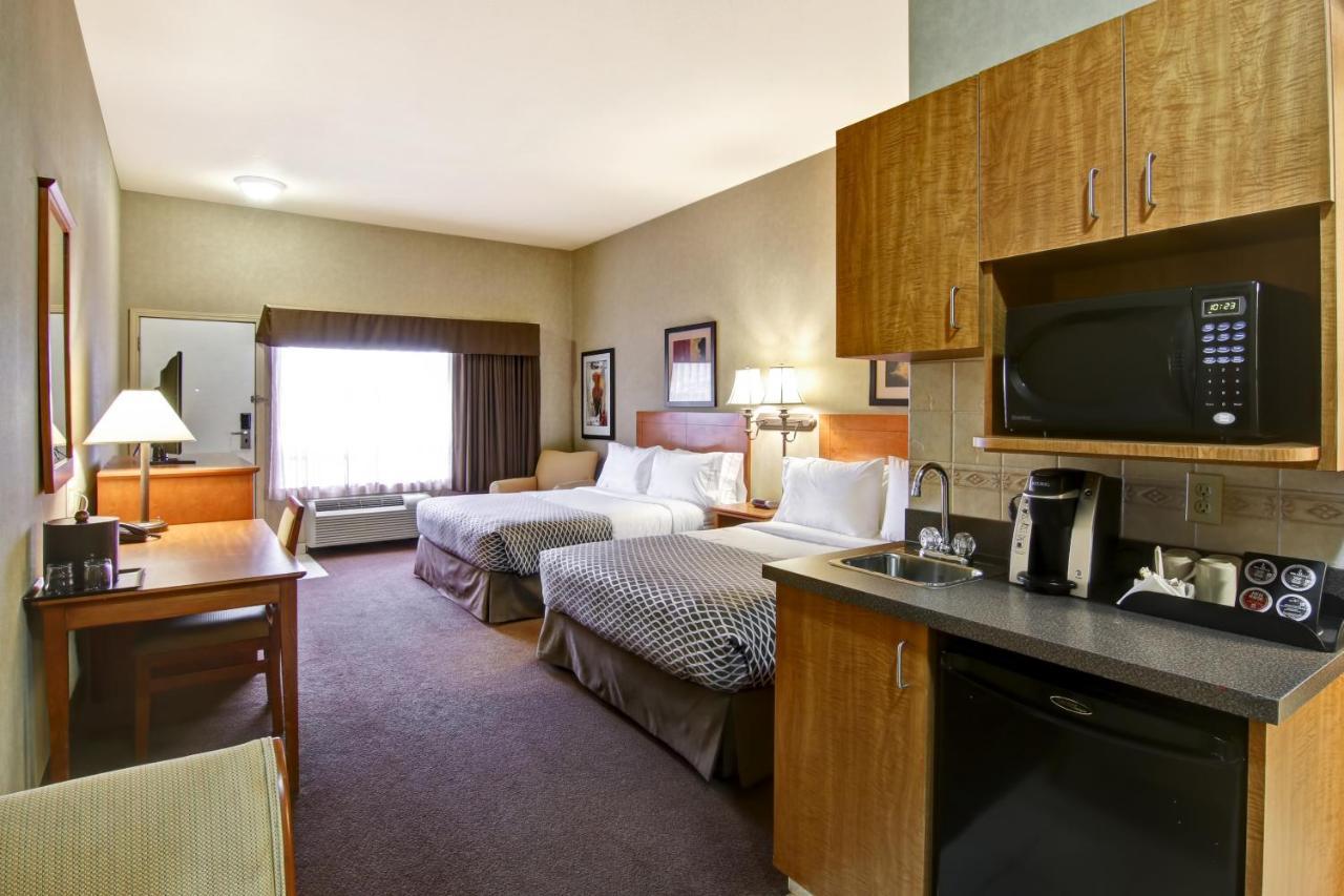 Hotel Clarion Pointe Rimbey Exterior foto